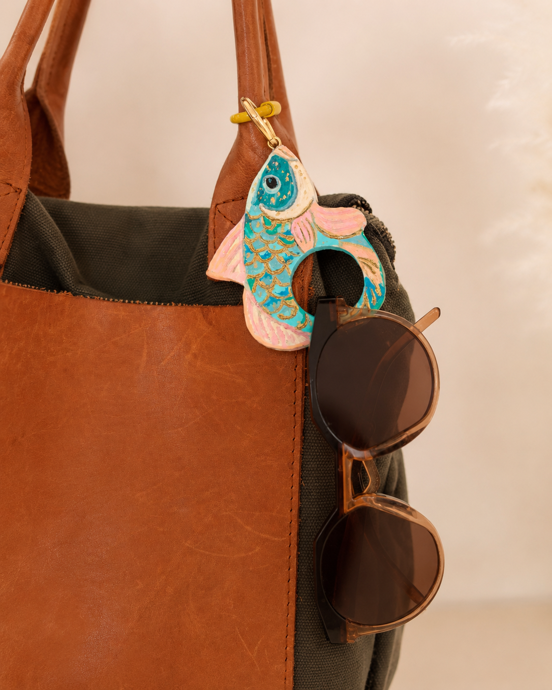 Fish Sunglasses Bag Holder